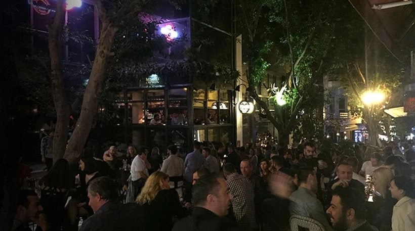 Νόμος… Παπαθεμελή στο Κολωνάκι: Stop στη μουσική στα μπαρ μετά τις 12 το βράδυ